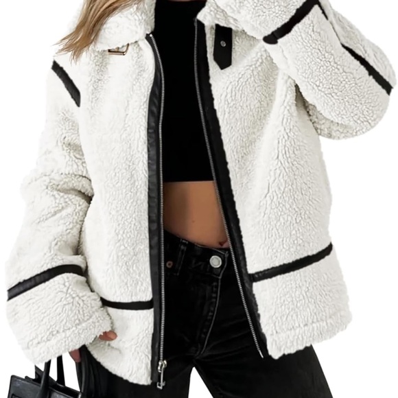 NWOT Faux Fur Sherpa Moto Jacket - Picture 4 of 7